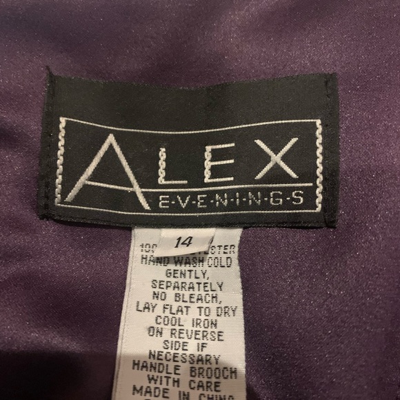 Short sleeve purple dress - Picture 5 of 7